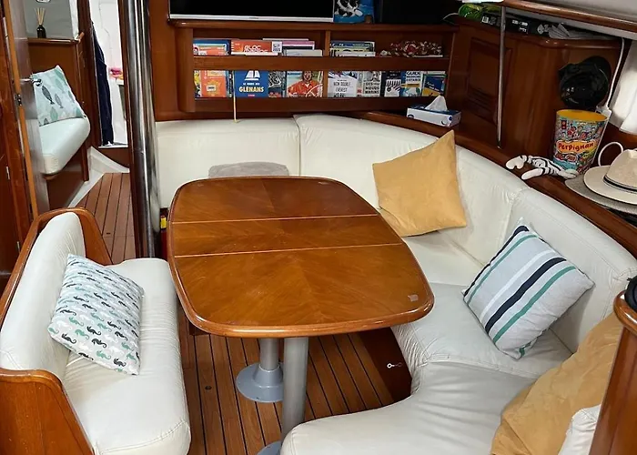 Charming Night In A 12 M Sailboat Canet-en-Roussillon